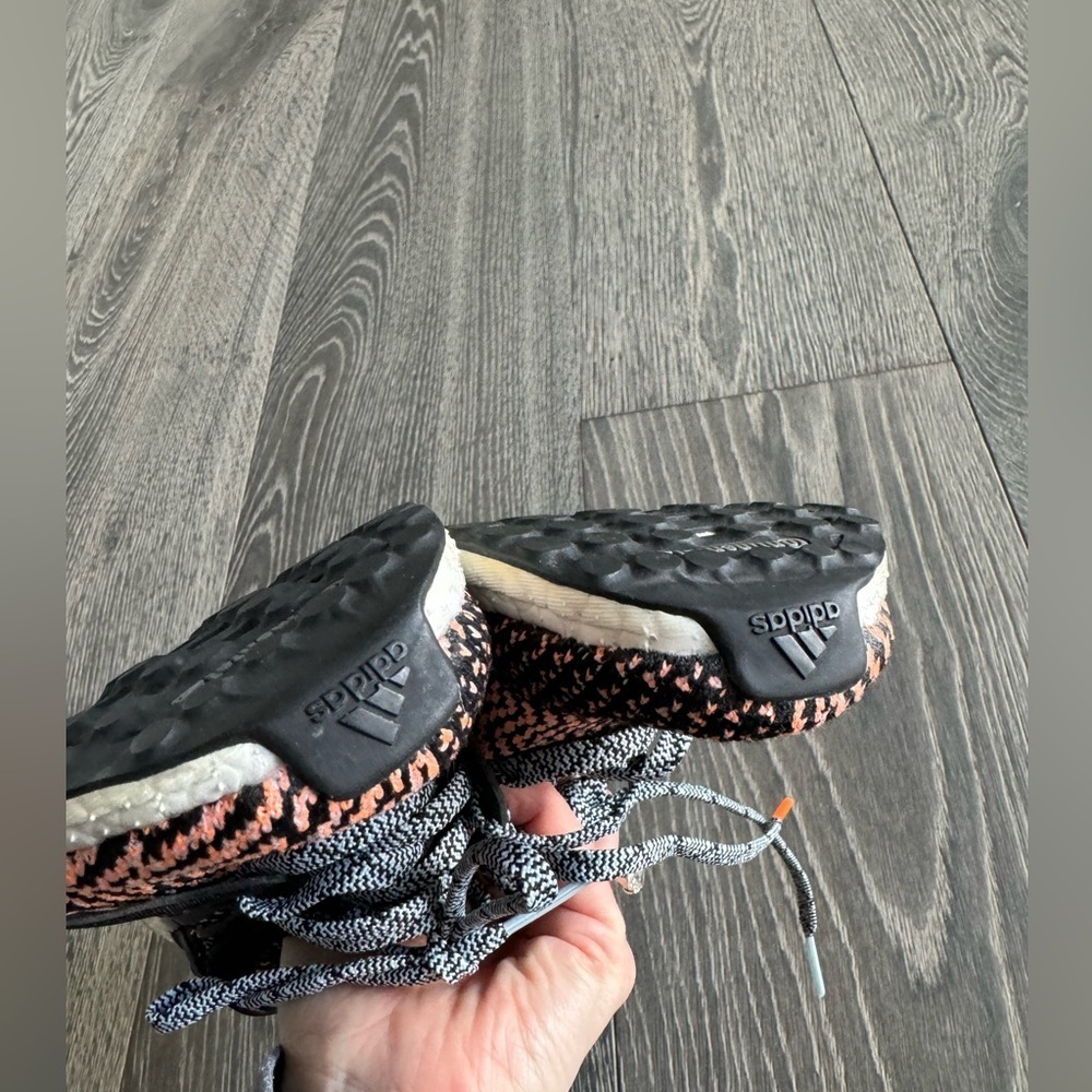 adidas Ultra Boost X in Glow Orange Size 5 - Picture 9 of 11